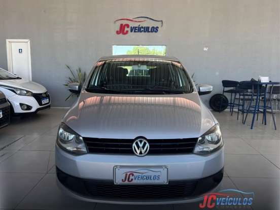 VOLKSWAGEN-FOX-2012