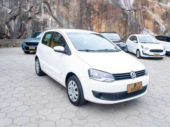 VOLKSWAGEN-FOX-1.0 MI 8V FLEX 4P MANUAL VOLKSWAGEN-FOX-2013