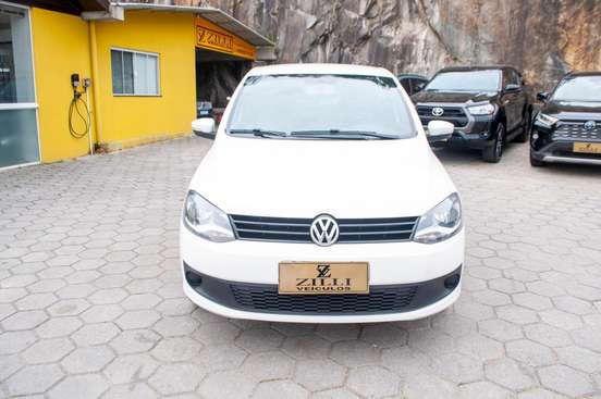 VOLKSWAGEN-FOX-2013