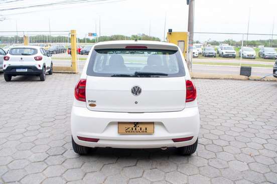 VOLKSWAGEN-FOX-2013