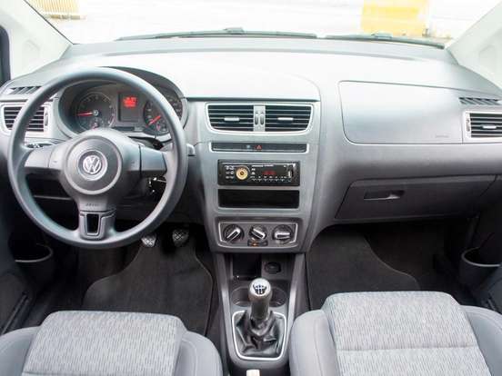VOLKSWAGEN-FOX-1.0 MI 8V FLEX 4P MANUAL VOLKSWAGEN-FOX-2013