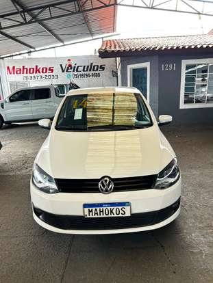 VOLKSWAGEN-FOX-2014