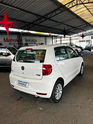 VOLKSWAGEN-FOX-2014