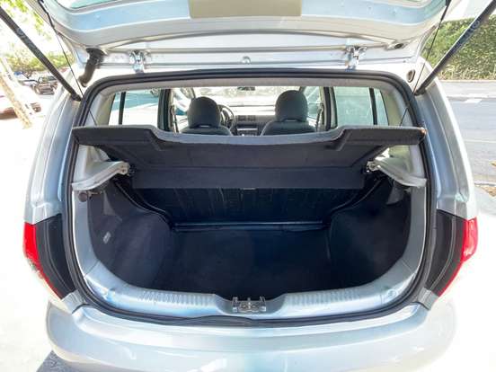 VOLKSWAGEN-FOX-1.0 MI 8V FLEX 4P MANUAL VOLKSWAGEN-FOX-2009