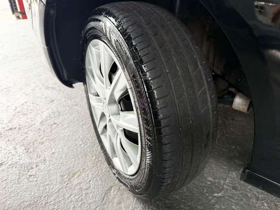 VOLKSWAGEN-FOX-2008
