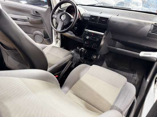 VOLKSWAGEN-FOX-2008