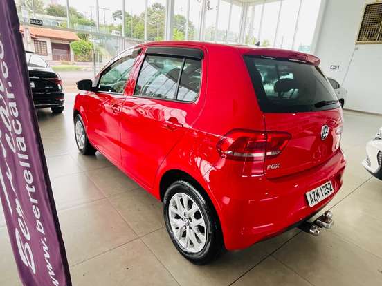 VOLKSWAGEN-FOX-1.0 MI TRENDLINE 8V FLEX 4P MANUAL VOLKSWAGEN-FOX-2015