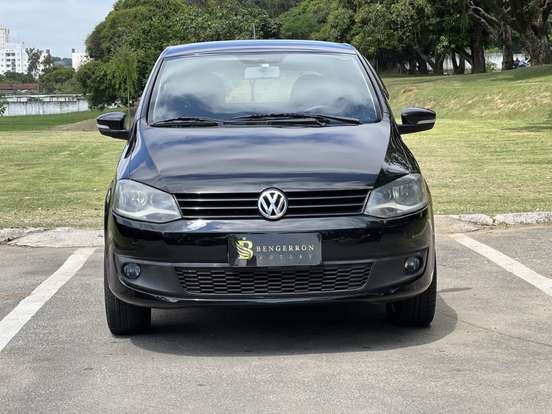 VOLKSWAGEN-FOX-2010