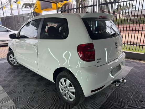 VOLKSWAGEN-FOX-2012