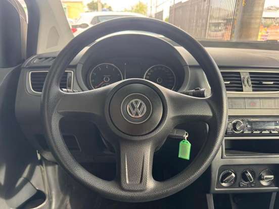 VOLKSWAGEN-FOX-2012