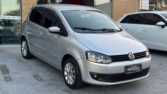 VOLKSWAGEN-FOX-2010