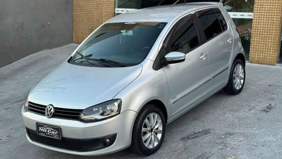 VOLKSWAGEN-FOX-2010