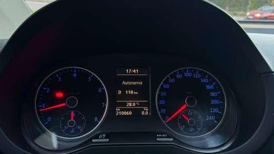 VOLKSWAGEN-FOX-2010