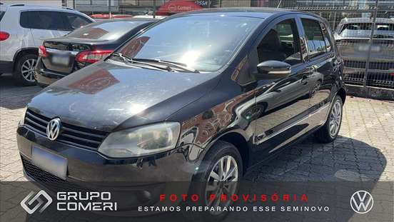 VOLKSWAGEN-FOX-2012