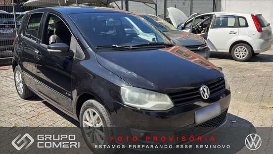 VOLKSWAGEN-FOX-2012