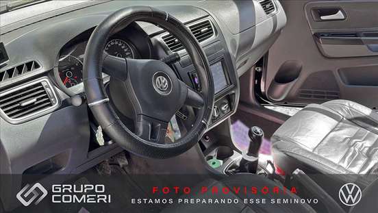 VOLKSWAGEN-FOX-2012