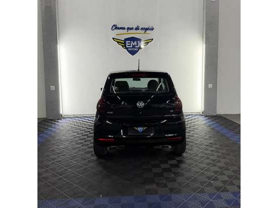 VOLKSWAGEN-FOX-2010