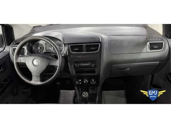 VOLKSWAGEN-FOX-2010