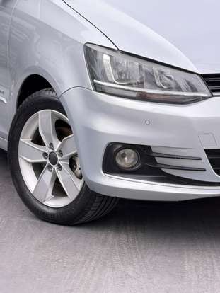 VOLKSWAGEN-FOX-2017