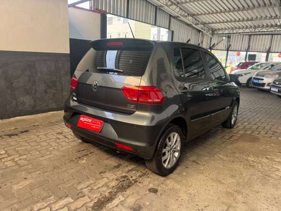 VOLKSWAGEN-FOX-1.6 MSI COMFORTLINE 8V FLEX 4P MANUAL VOLKSWAGEN-FOX-2015