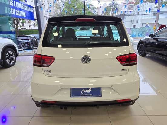 VOLKSWAGEN-FOX-2016