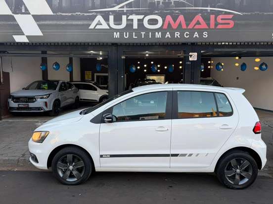 VOLKSWAGEN-FOX-2016