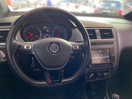 VOLKSWAGEN-FOX-1.6 MSI TOTAL FLEX XTREME 4P MANUAL VOLKSWAGEN-FOX-2018