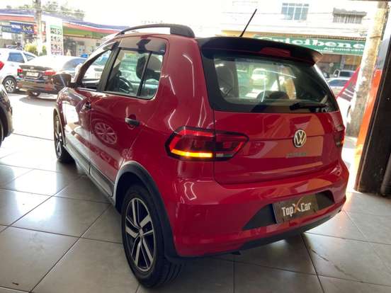 VOLKSWAGEN-FOX-2018