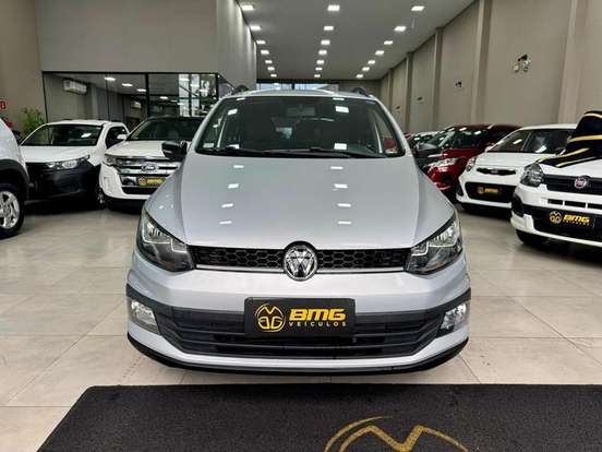VOLKSWAGEN-FOX-2018