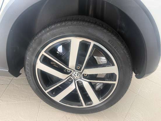 VOLKSWAGEN-FOX-1.6 MSI TOTAL FLEX XTREME 4P MANUAL VOLKSWAGEN-FOX-2021