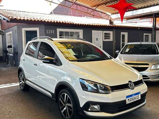 VOLKSWAGEN-FOX-1.6 MSI TOTAL FLEX XTREME 4P MANUAL VOLKSWAGEN-FOX-2017