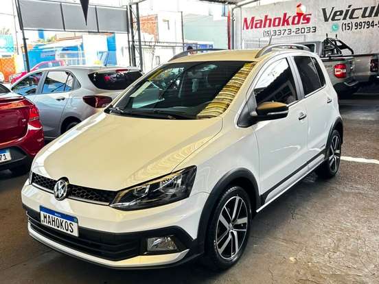 VOLKSWAGEN-FOX-1.6 MSI TOTAL FLEX XTREME 4P MANUAL VOLKSWAGEN-FOX-2017