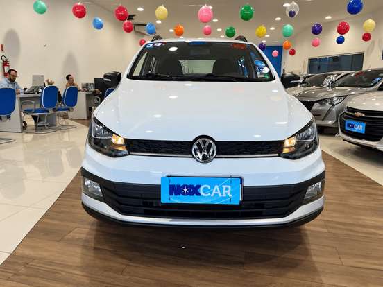 VOLKSWAGEN-FOX-2018