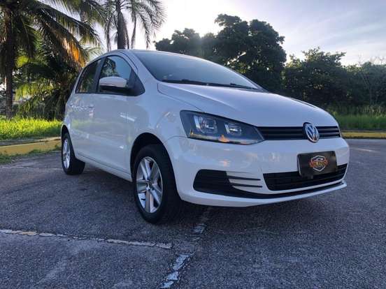 VOLKSWAGEN-FOX-2017