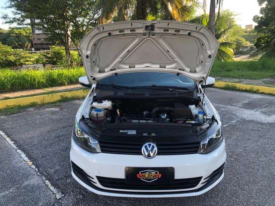 VOLKSWAGEN-FOX-2017