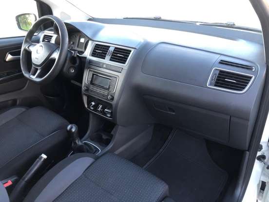 VOLKSWAGEN-FOX-1.6 MSI TRENDLINE 8V FLEX 4P MANUAL VOLKSWAGEN-FOX-2017