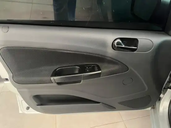 VOLKSWAGEN-GOL-2022