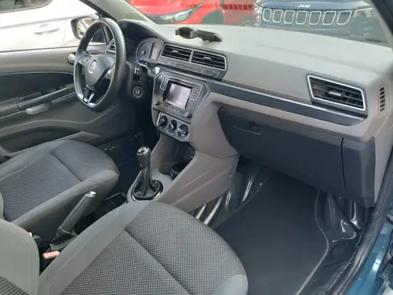 VOLKSWAGEN-GOL-2016