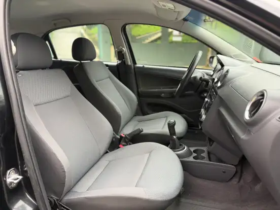 VOLKSWAGEN-GOL-1.0 MI 8V FLEX 4P MANUAL G.V VOLKSWAGEN-GOL-2009