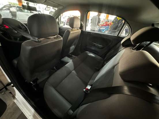 VOLKSWAGEN-GOL-2022