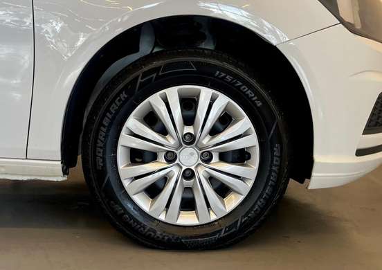VOLKSWAGEN-GOL-2022