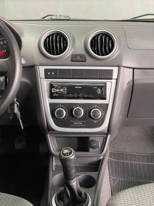 VOLKSWAGEN-GOL-2011