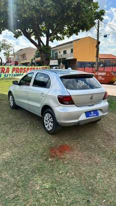 VOLKSWAGEN-GOL-2010