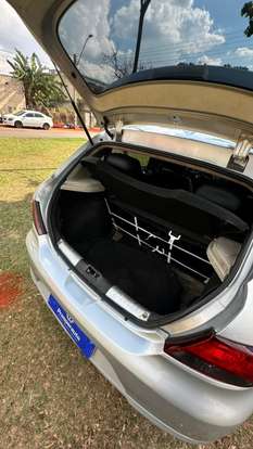 VOLKSWAGEN-GOL-2010