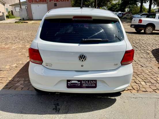 VOLKSWAGEN-GOL-2014