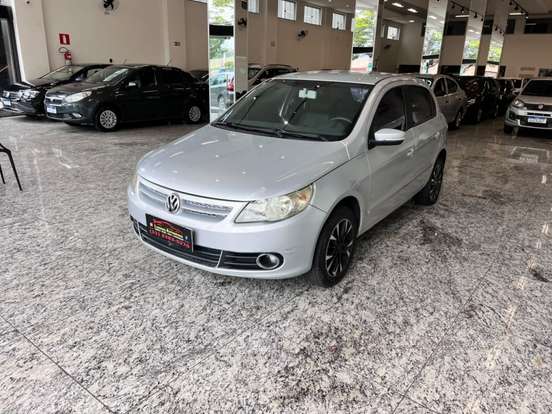 VOLKSWAGEN-GOL-2010