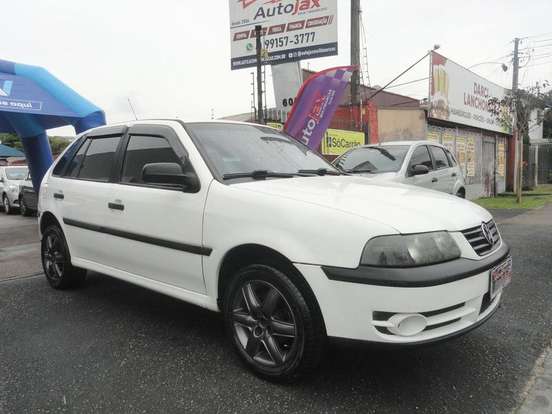 VOLKSWAGEN-GOL-2004