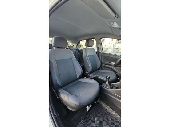 VOLKSWAGEN-GOL-2021