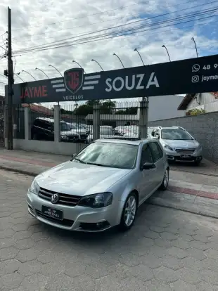 VOLKSWAGEN-GOLF-2008
