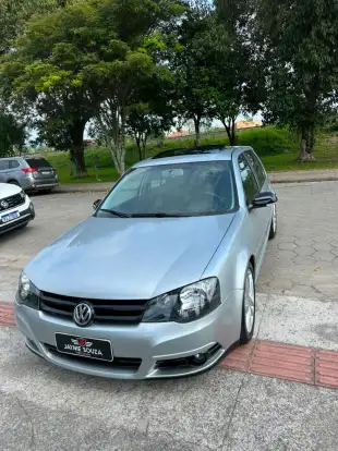 VOLKSWAGEN-GOLF-2008